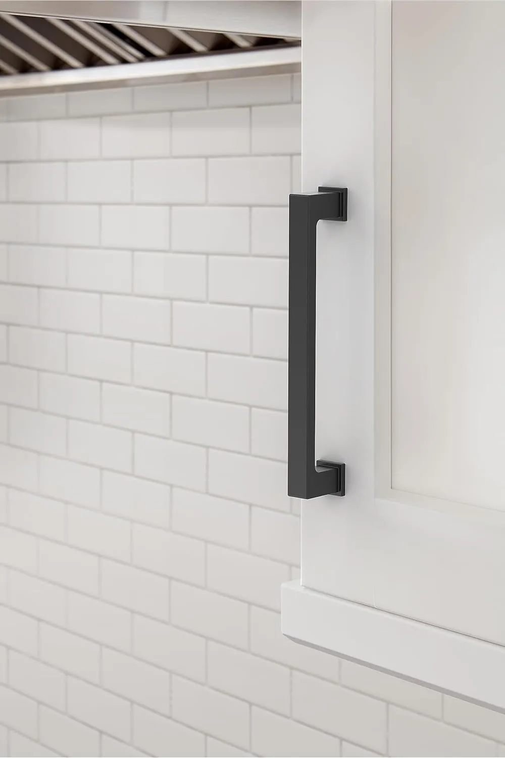 Amerock 10BX37032MB | Matte Black Cabinet Pull | 5-1/16 inch (128mm) Center-to-Center | 10 Pack | Bridgeport | Furniture Hardware