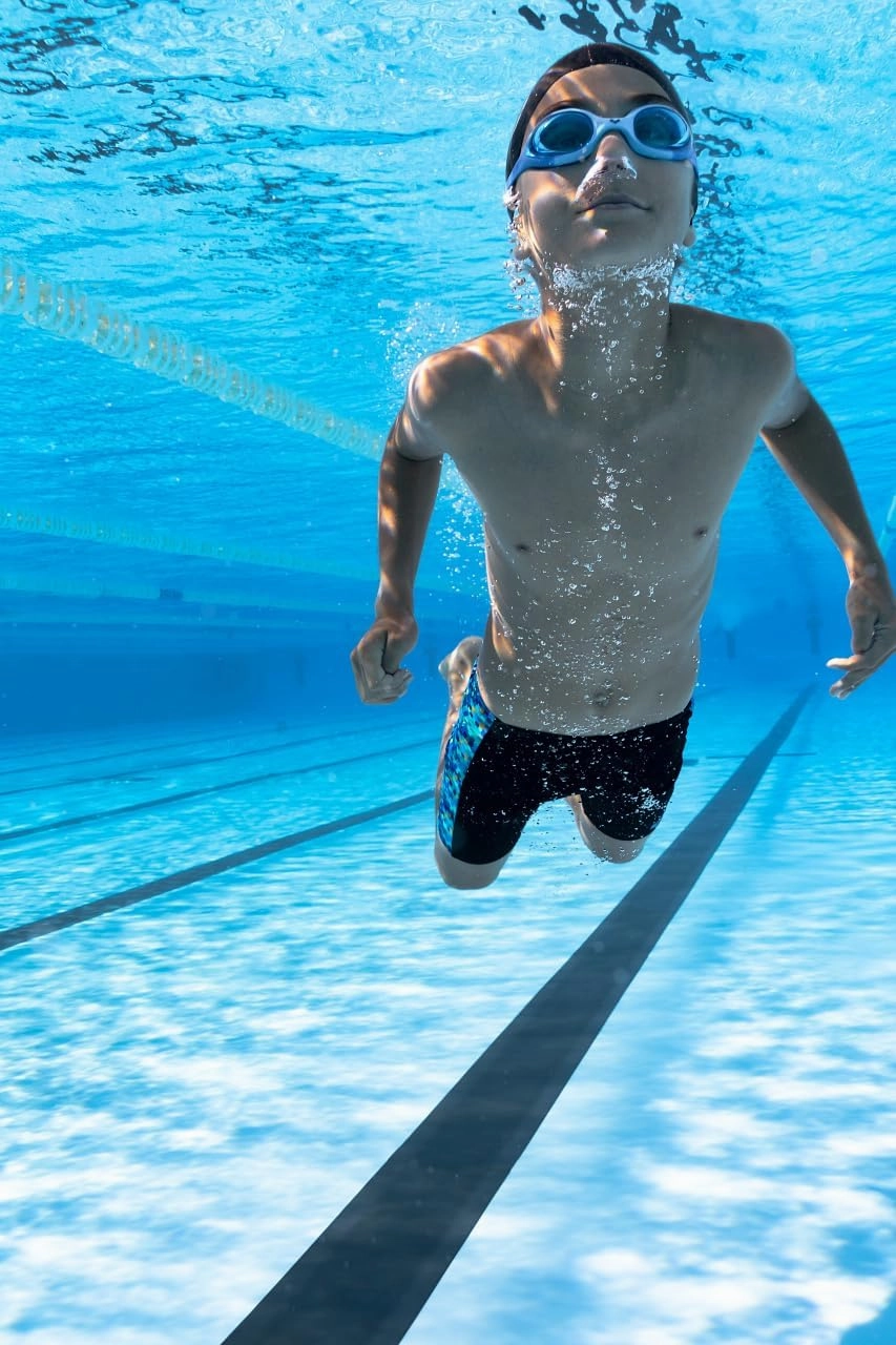 ARENA Boys Feel Dynamo Jammers for Swimming Athletic Knee Length