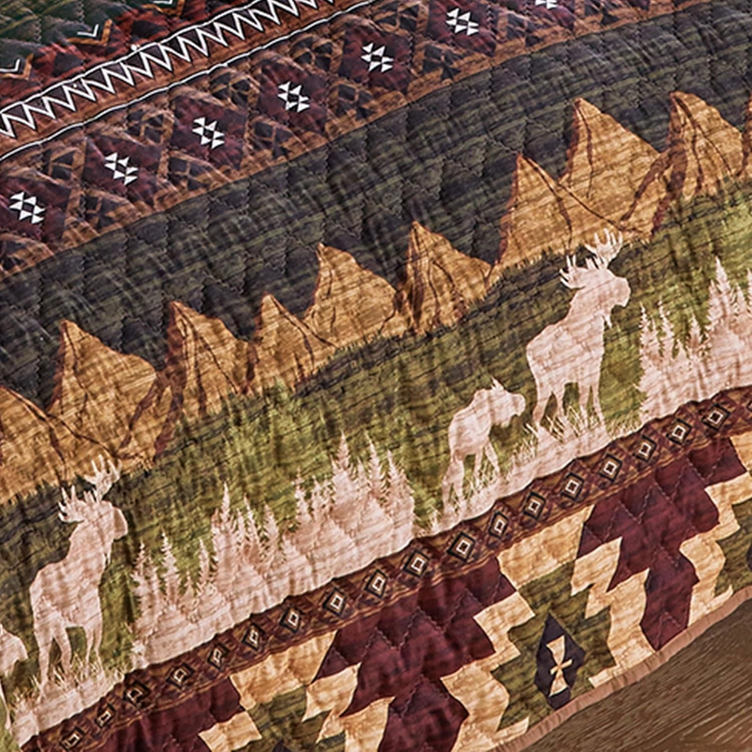 Black Forest Décor Mountain Meadow Moose & Bear Quilt Bed Set - King – Rustic Reversible Oversized Bedding, 105" x 95" Quilt with Shams