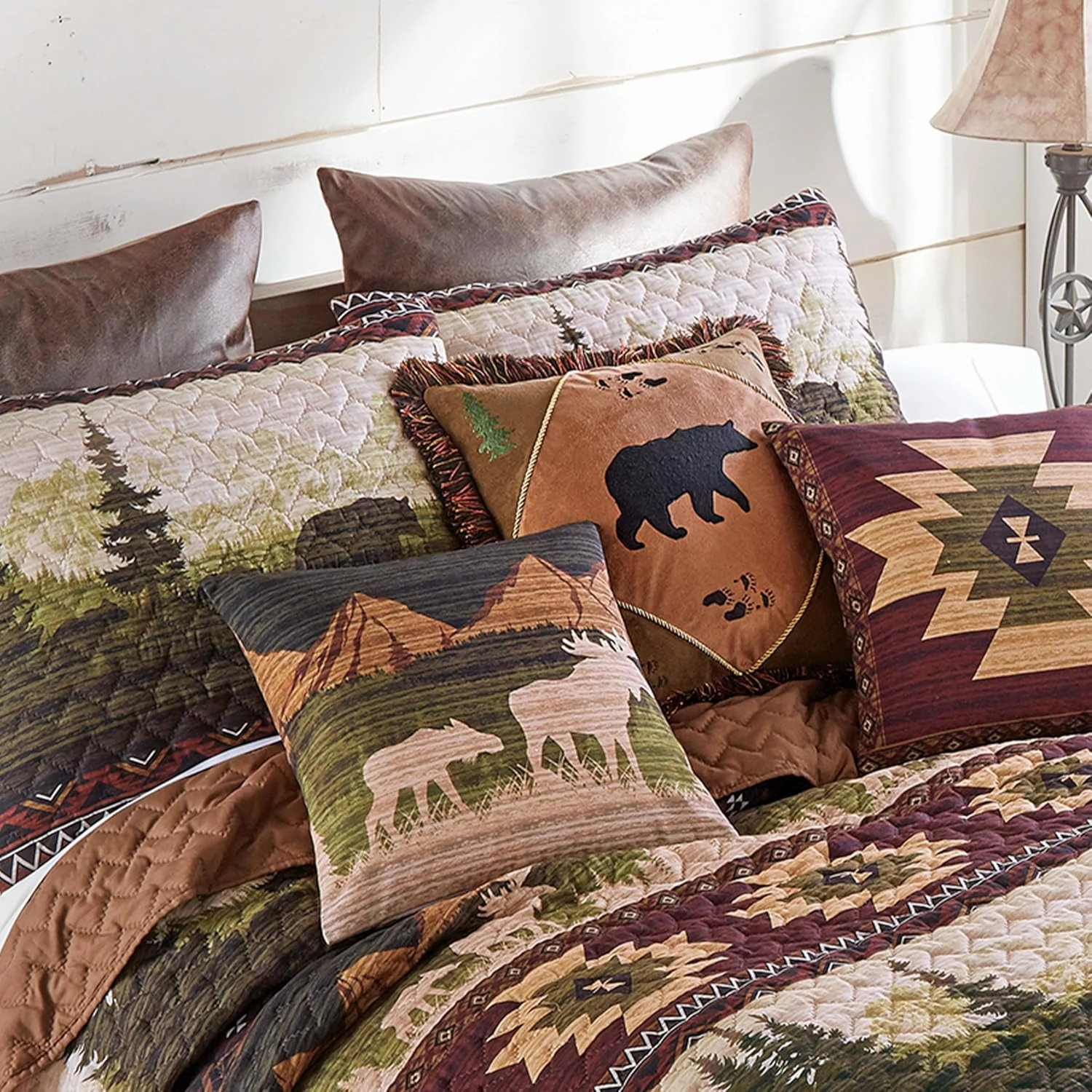 Black Forest Décor Mountain Meadow Moose & Bear Quilt Bed Set - King – Rustic Reversible Oversized Bedding, 105" x 95" Quilt with Shams