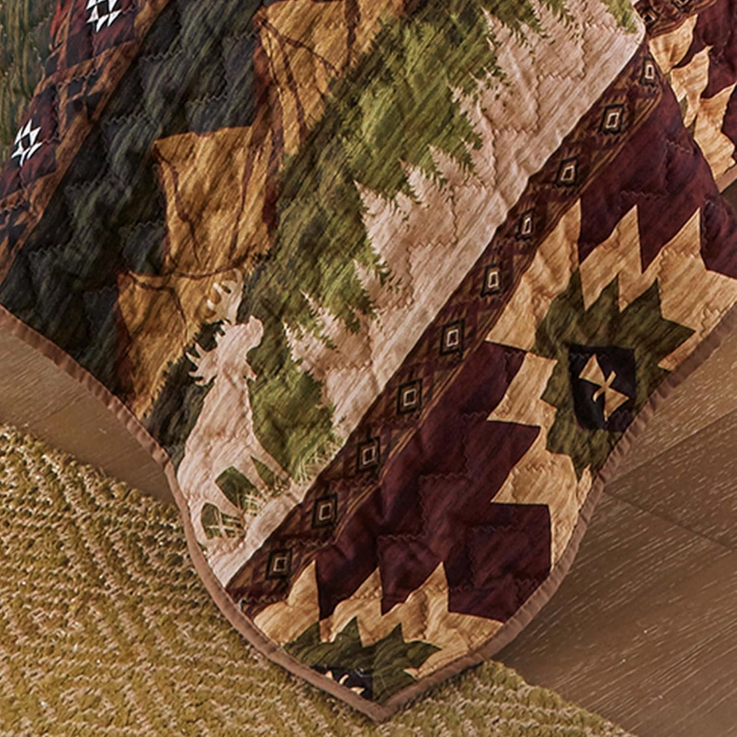 Black Forest Décor Mountain Meadow Moose & Bear Quilt Bed Set - King – Rustic Reversible Oversized Bedding, 105" x 95" Quilt with Shams