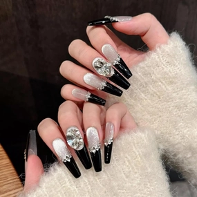 Black Gold Princess style nail art, handmade wearable nail art, ice transparent, fine shimmer, high-end cool feeling, detachable nail patches, fake nail patches (XS)