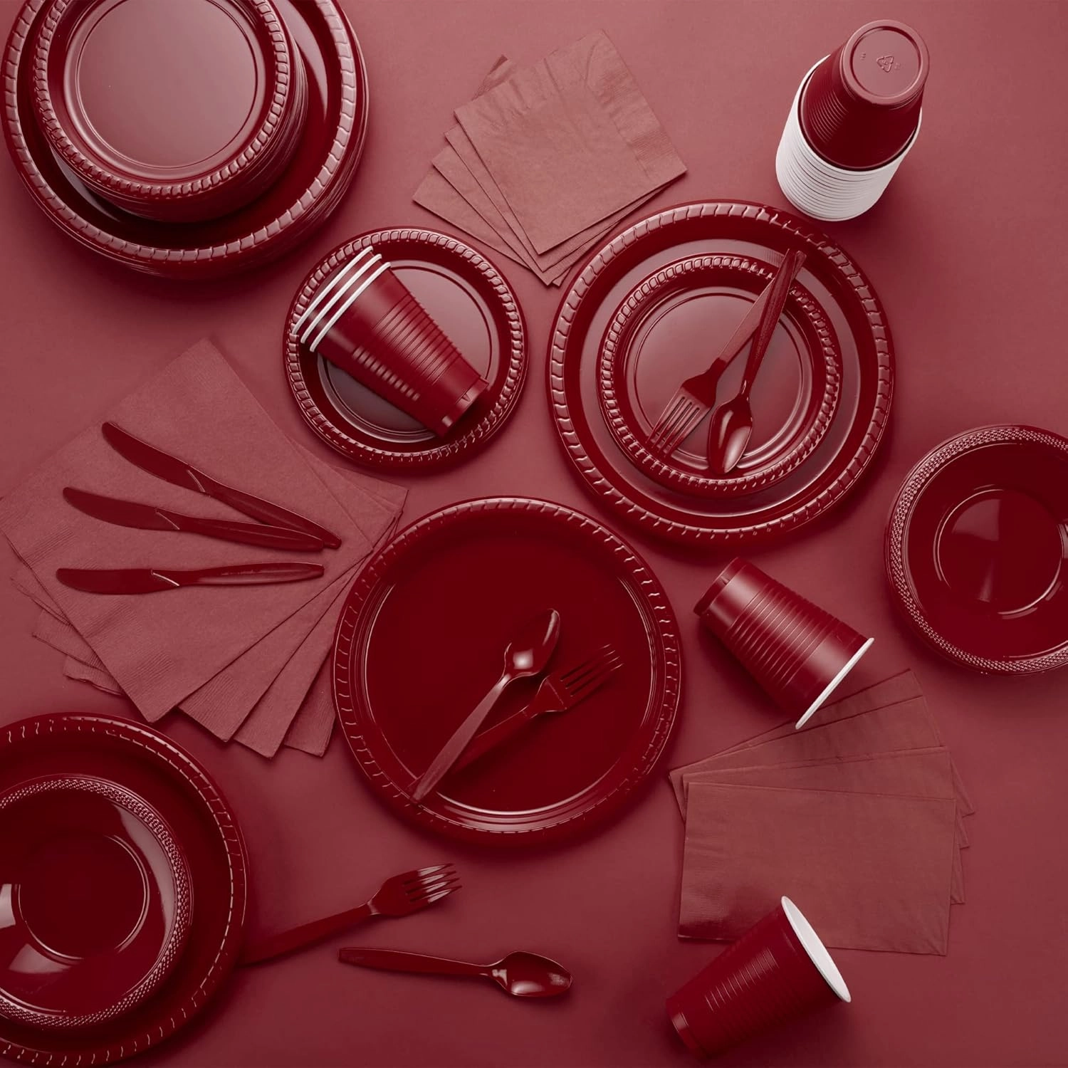 Burgundy Plastic Dinner Plates, 10.4 Inches, Strong & Sturdy for Parties, Dinners, Holidays, Picnics, Travel - Pack of 50