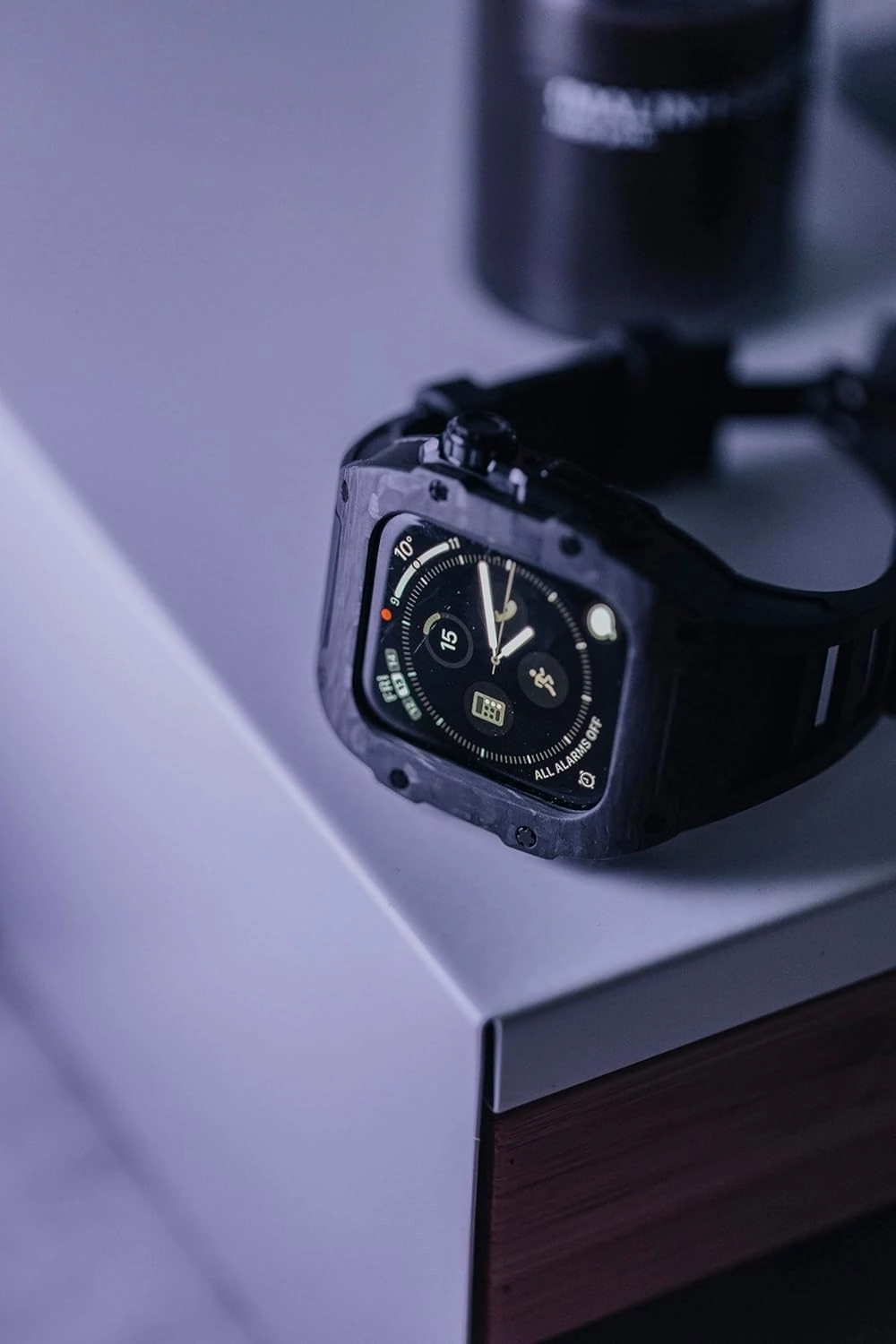 Carbon Fiber Rugged Case and Band for Apple Watch 45/44mm, Compatible with Apple Watch Series SE 9/8/7/6, Military-Grade Shockproof Bumper Case for iWatch Tactical Men's Modified Fashion Trend Band Black-Series