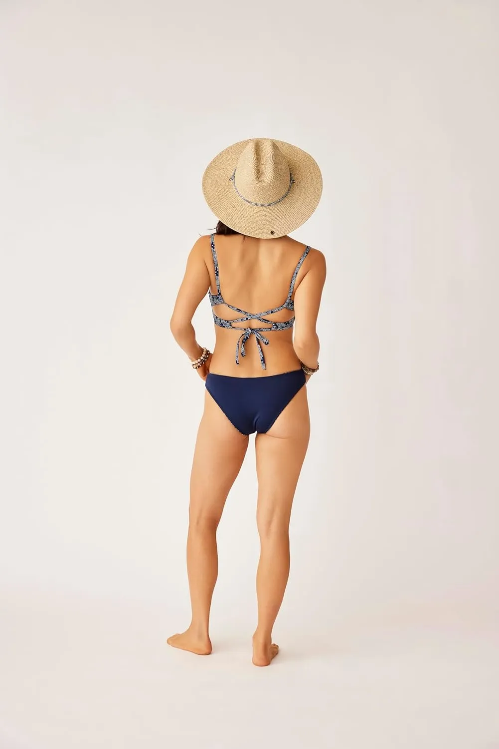 Carve Designs Women's Standard Sanitas Reversible Bottom