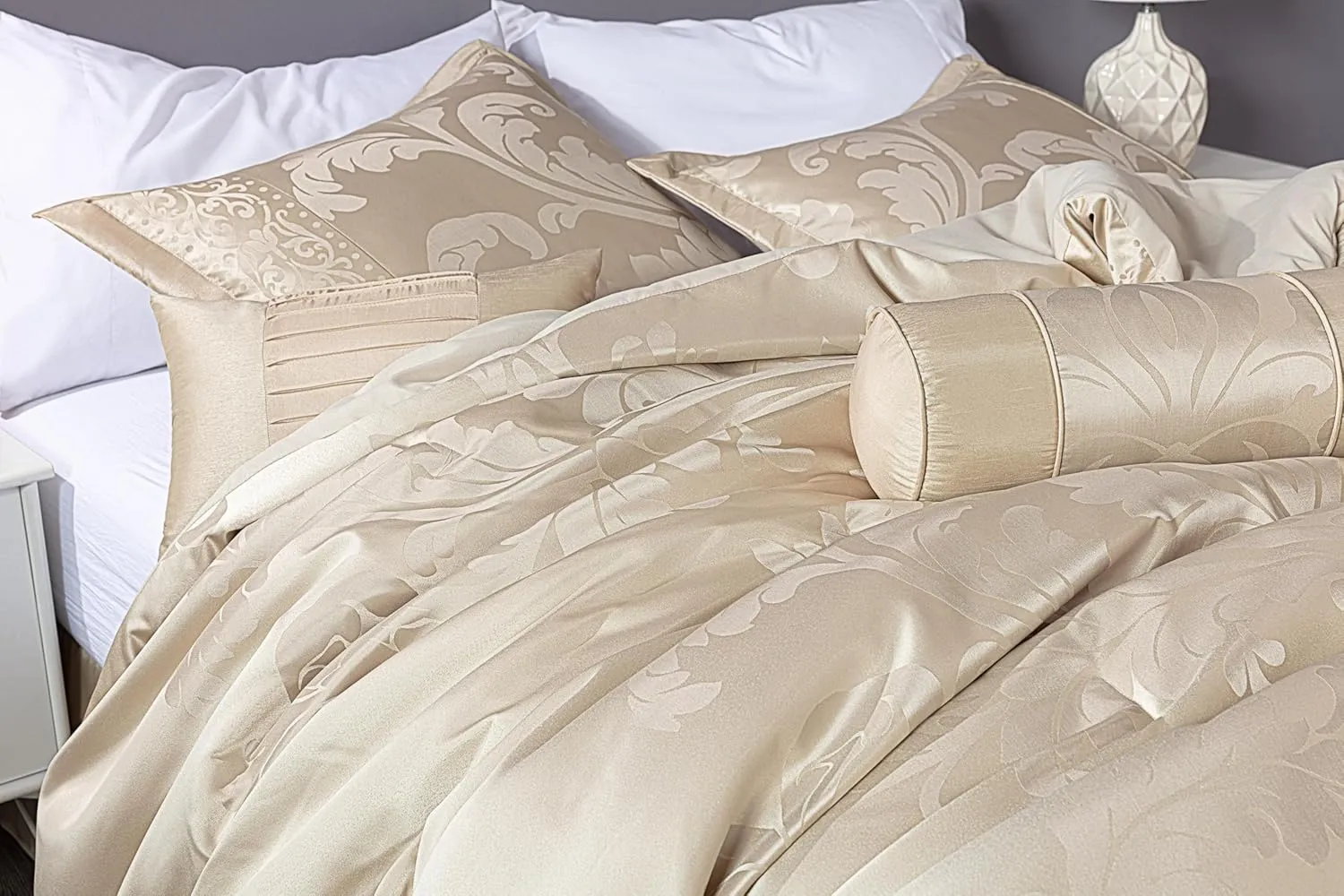 Chezmoi Collection Royale 7-Piece Jacquard Floral Comforter Set, Queen, Champagne