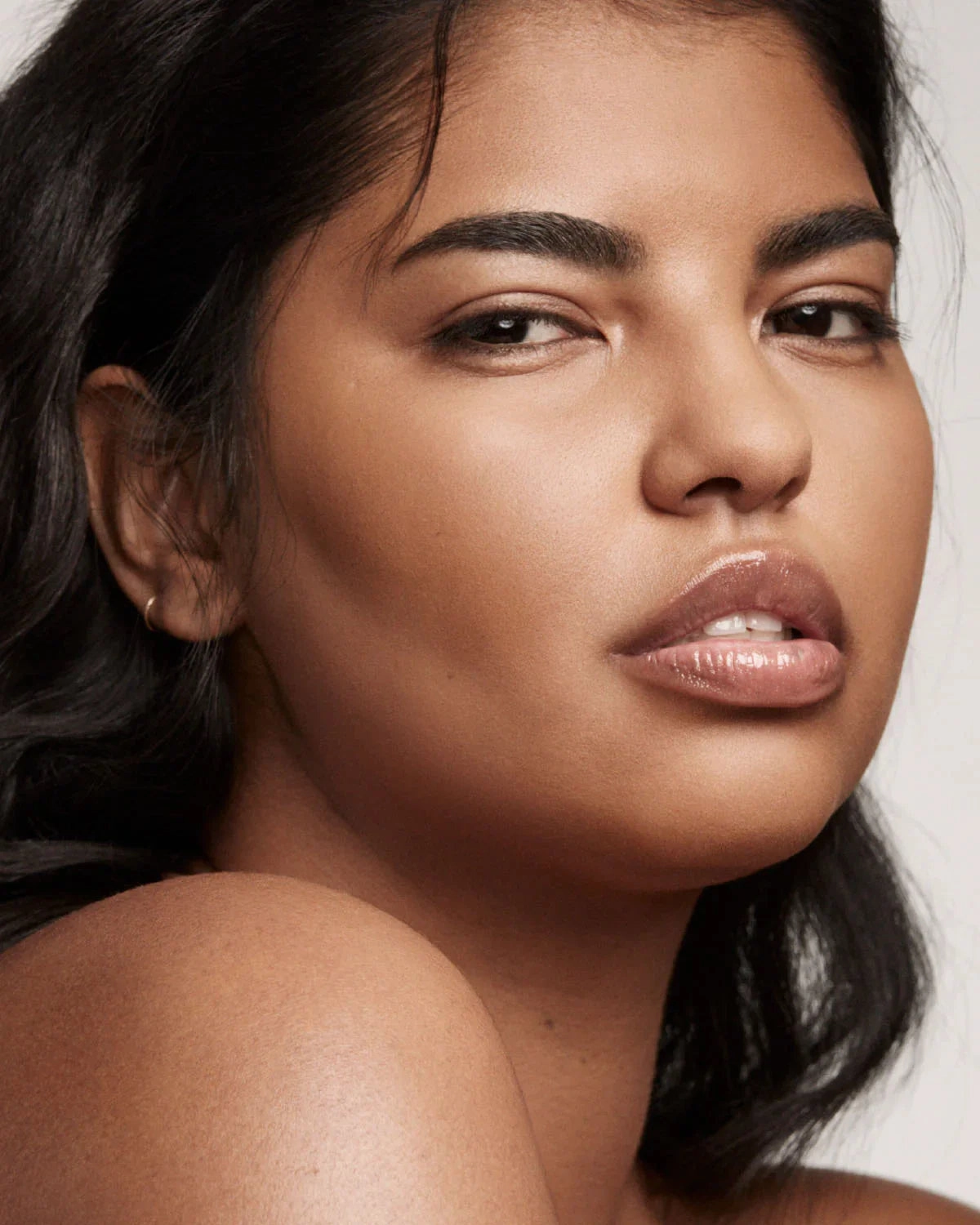 Fenty Beauty - Soft Matte Powder Foundation - 345
