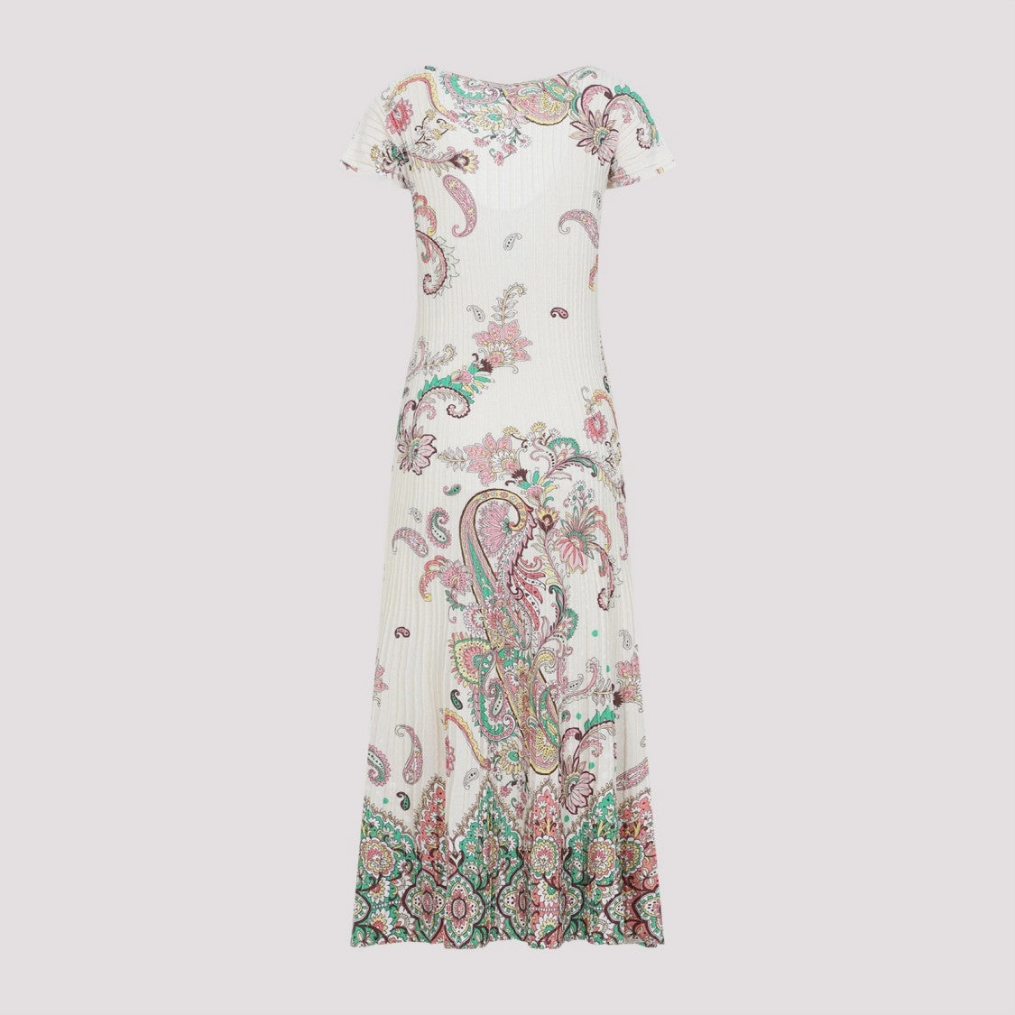 Flowing Maxi Dress With Vibrant Paisley Print