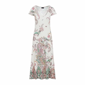 Flowing Maxi Dress With Vibrant Paisley Print