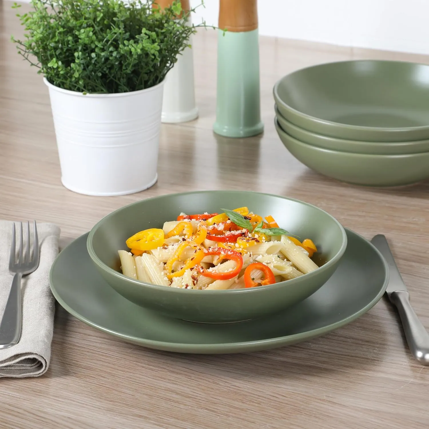 Gibson Home Queenslane 16 Piece Double Bowl Plates and Bowls Dinnerware Sets - Matte Green