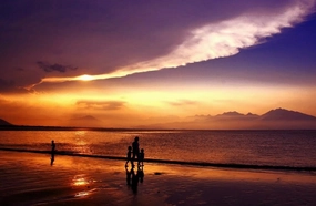 Gifts Delight Laminated 26x17 inches Poster: Sunset Sundown Da Nang Bay Danang City Vietnam Beach