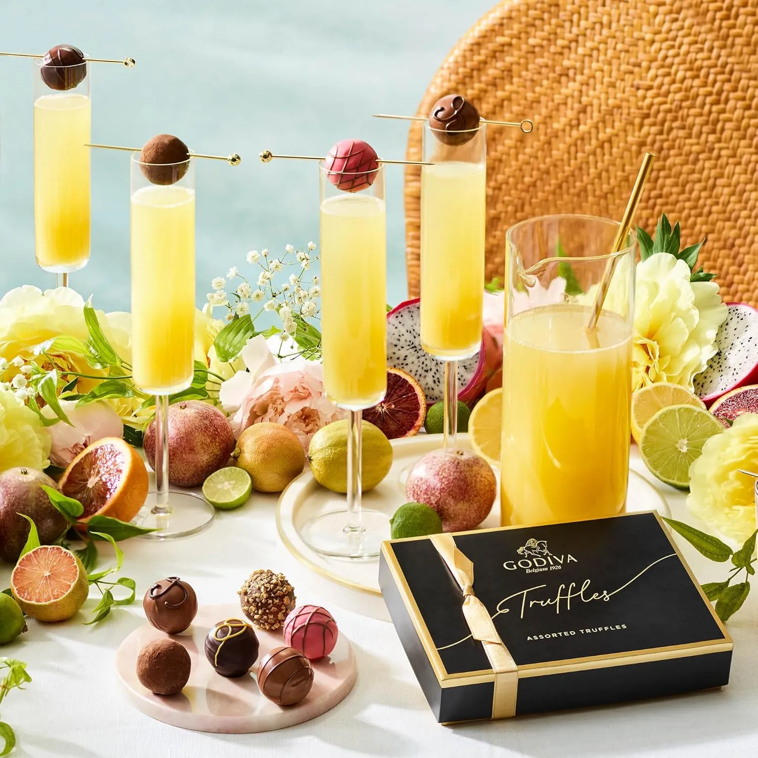 Godiva Chocolatier Signature Assorted Chocolate Truffles Gift Box – Gourmet Milk, Dark & White Chocolates – 12-Piece Gold-Ribboned Chocolate Gift Box for Birthdays, Anniversaries, Mother’s Day
