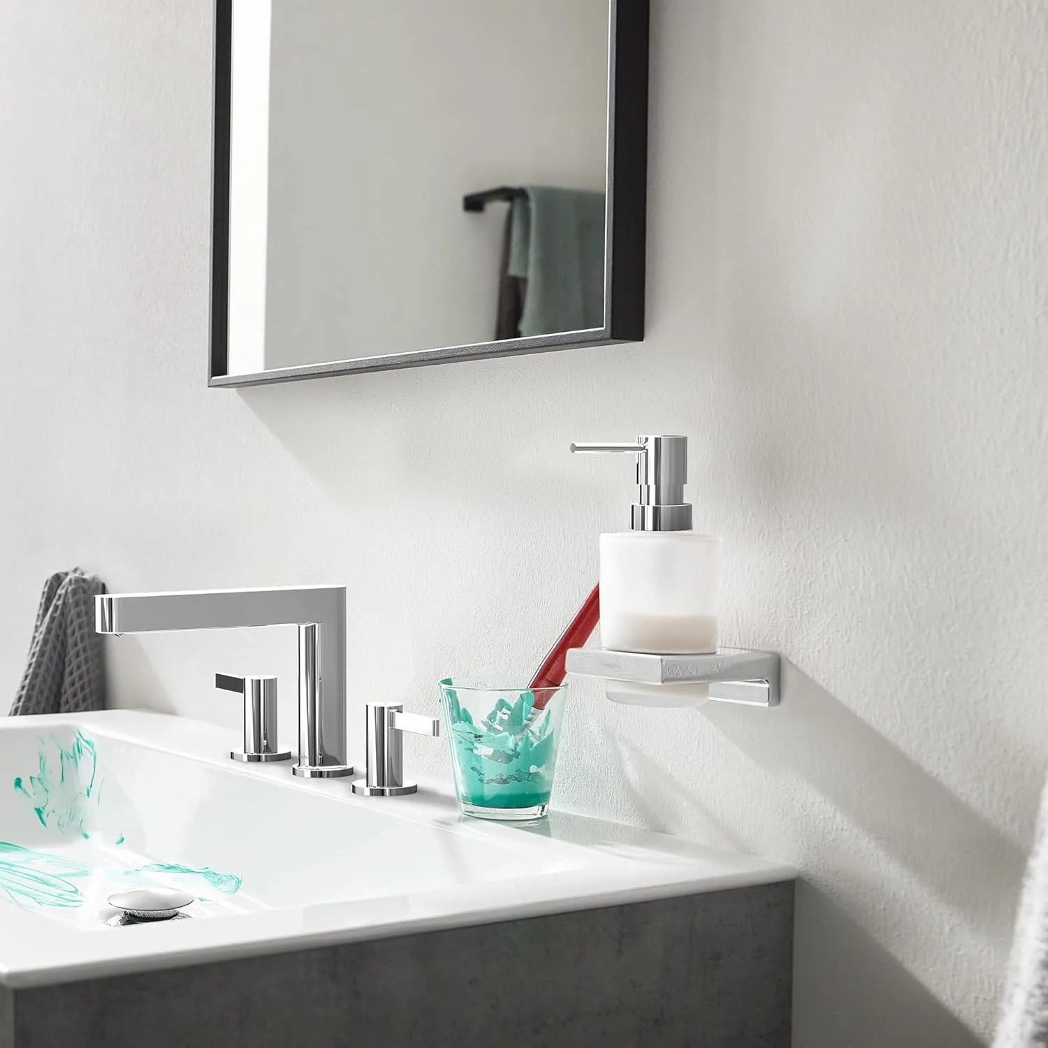 hansgrohe 41745000 AddStoris Soap Dispenser, Chrome
