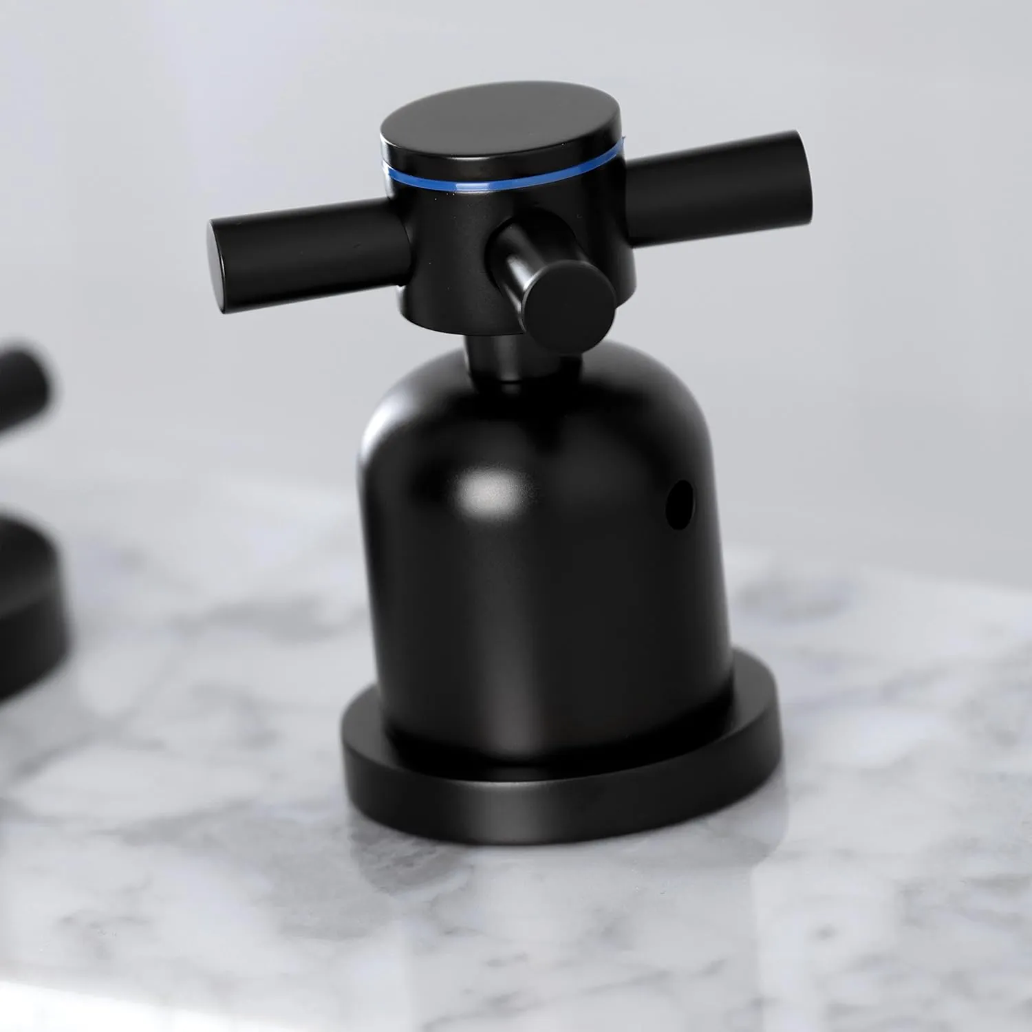 Kingston Brass FSC8920DX Concord Widespread Bathroom Faucet, 5-3/8 Inch in Spout Reach, Matte Black