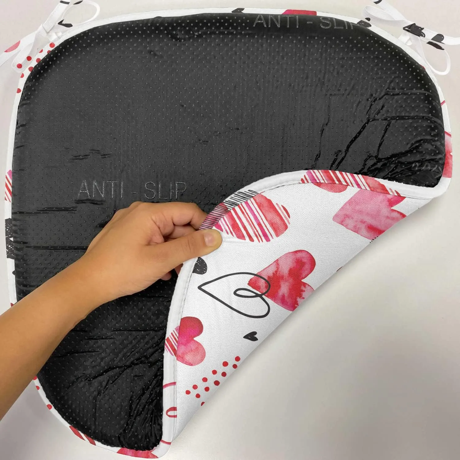 Lunarable Love Chair Seating Cushion Set of 2, Love Valentines Day Inspirations Illustrations with Doodle Heart Pattern, Anti-Slip Seat Padding for Kitchen & Patio, 16"x16", Black Pink Vermilion