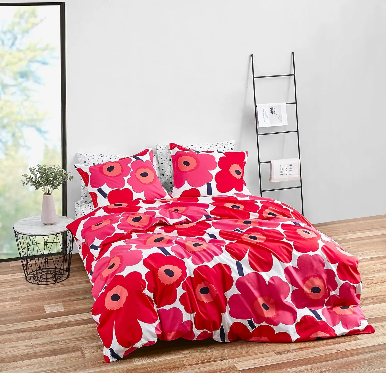 MARIMEKKO - Queen Comforter Set, Cotton Bedding with Matching Shams, Lightweight Home Decor for All Seasons (Unikko Red, Queen)
