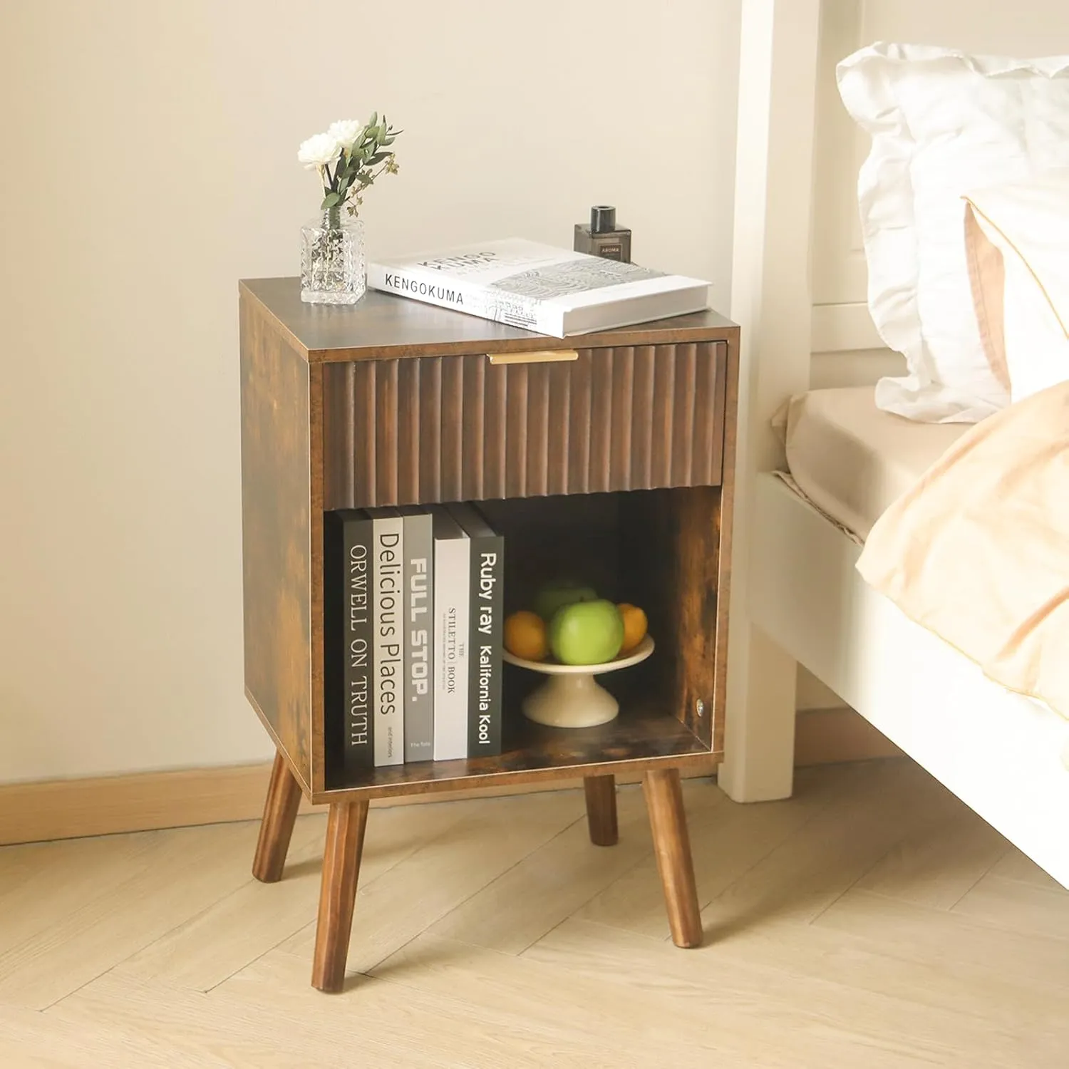 Mid Century Modern Nightstand with Charging Station, Modern Bedside Table with Fluted Drawer and Storage Shelf, End Side Tables Living Room for Bedroom, Office (Rustic Brwon)