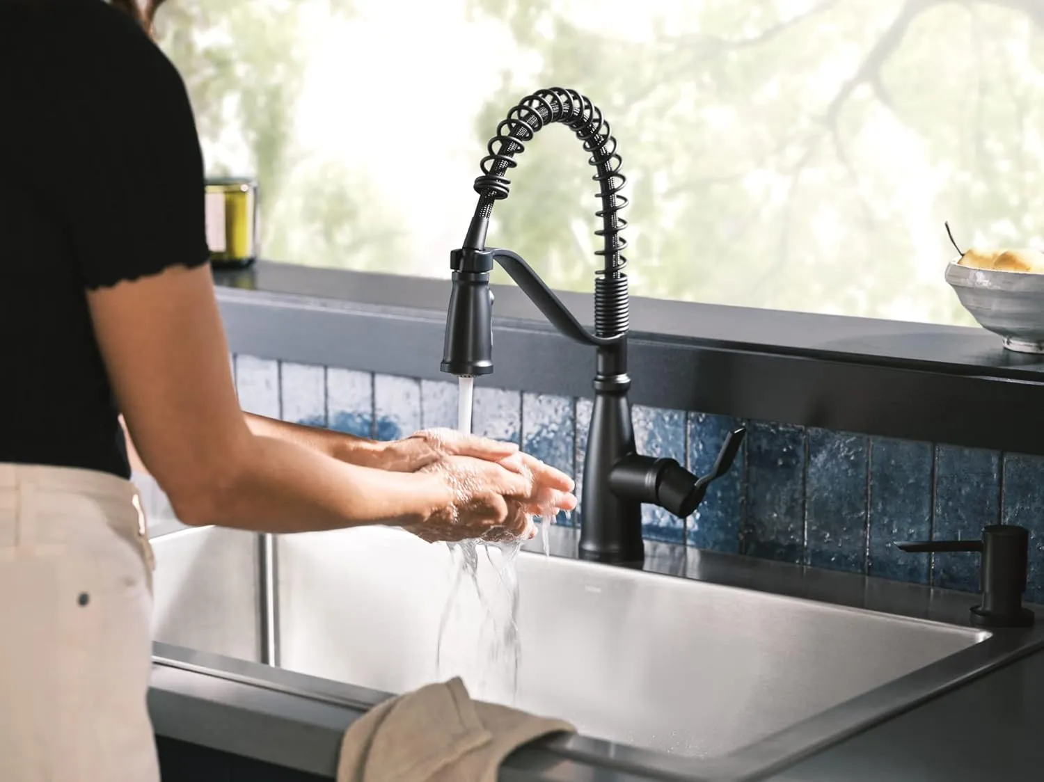 Moen Nolia Matte Black One-Handle Pre-Rinse Spring Kitchen Faucet with Pull Down Sprayer, Single Hole Kitchen Sink Faucet with Soap Dispenser, 87886BL