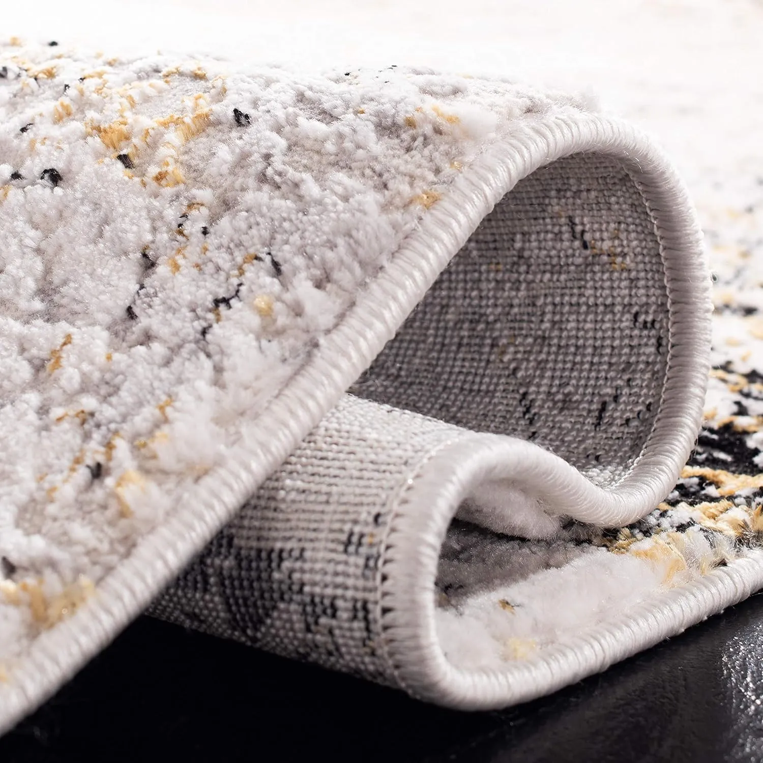 SAFAVIEH Amalfi Collection 6'7" Square Cream / Gold AMF572A Modern Abstract Distressed Area Rug