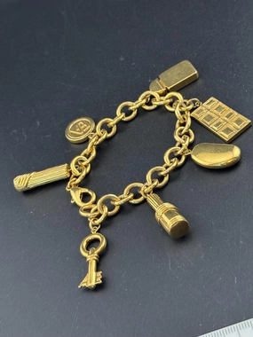 Signed Elizabeth Arden novelty cosmetics lipstick perfume scent charm bracelet gold plated