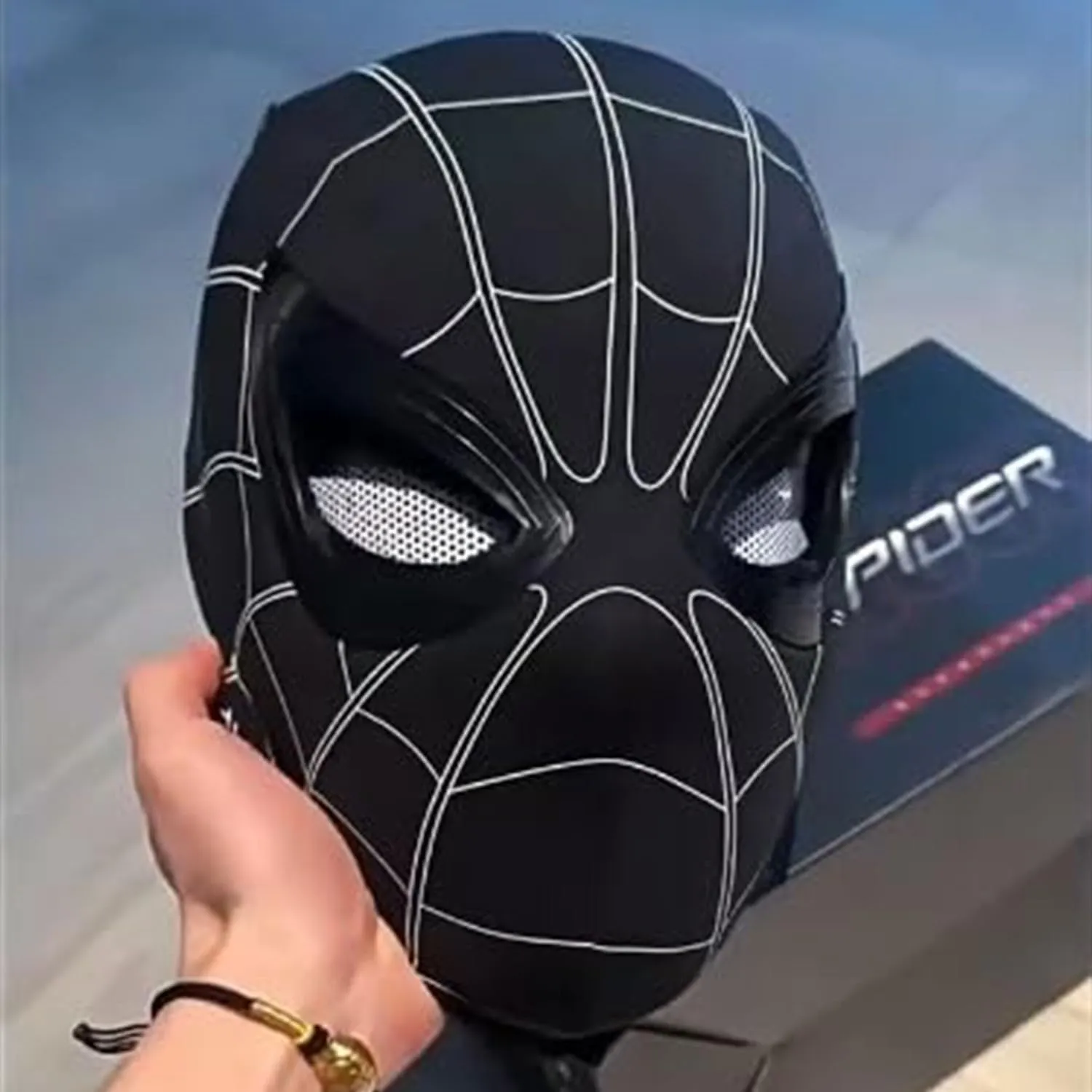 Spider Hero Mask with Moving Eyes, Realistic Spider Mask Costume for Cosplay, Birthdays Gift for Kids/Adults