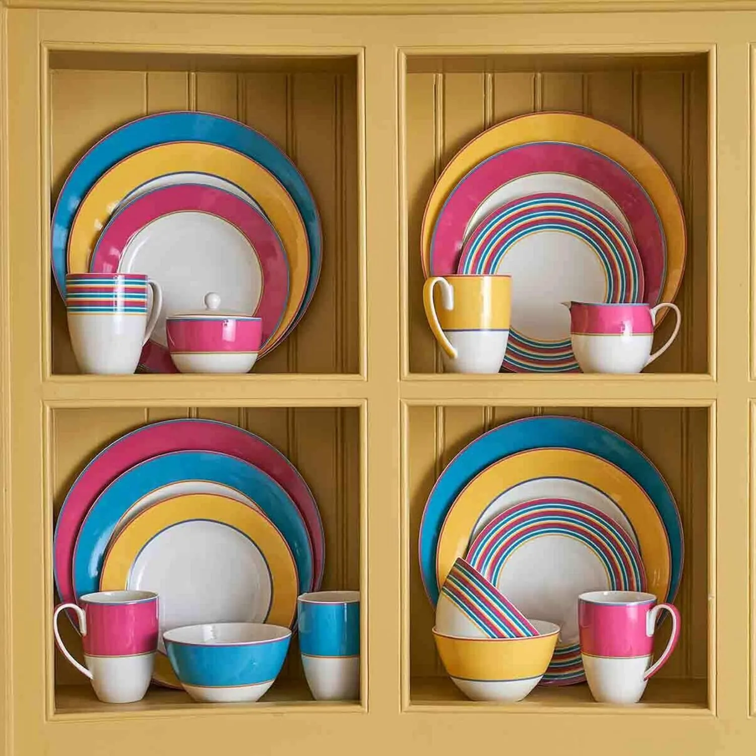 Spode Kit Kemp 9.5" Calypso Side Plate | Vibrant Pink | Porcelain | Dishwasher and Microwave Safe | Ideal for Appetizers, Dessert, Snacks | Versatile Serving | Home & Gathering Use