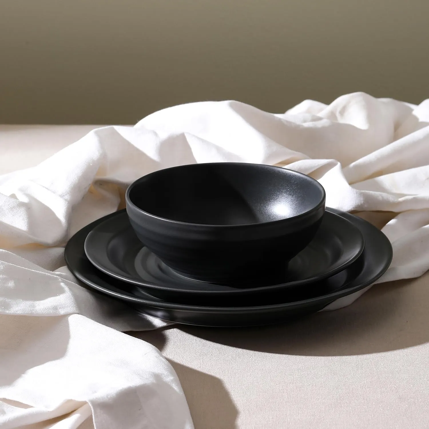 Stone Lain Orbit 16-Piece Dinnerware Set Stoneware, Charcoal