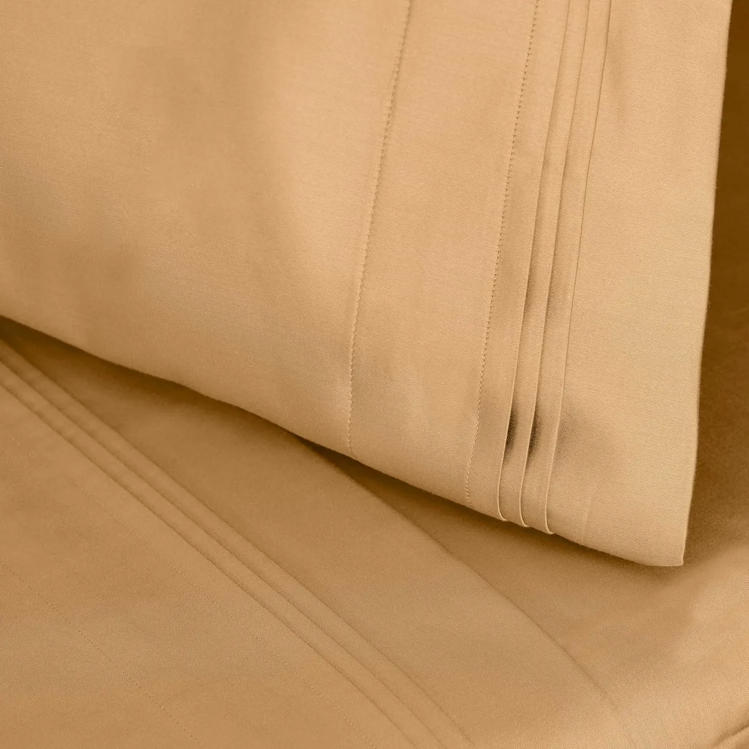 Superior Egyptian Cotton 4 Piece Sheet Set, Luxury 1500 Thread Count, Modern Design, Sustainable Sheets, Basics, Solid, Deep Pocket Fitted Sheet, Flat Sheet, Pillowcases, California King, Gold