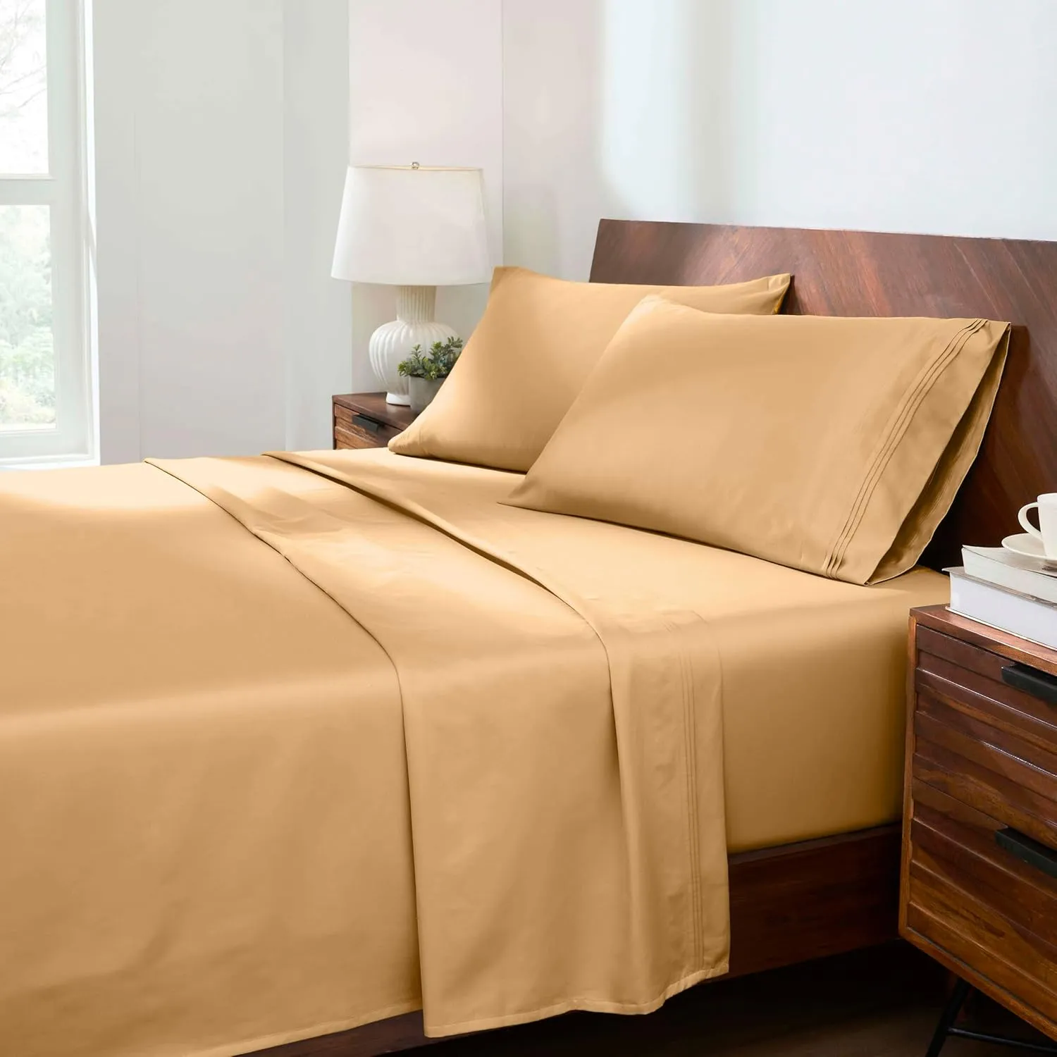 Superior Egyptian Cotton 4 Piece Sheet Set, Luxury 1500 Thread Count, Modern Design, Sustainable Sheets, Basics, Solid, Deep Pocket Fitted Sheet, Flat Sheet, Pillowcases, California King, Gold