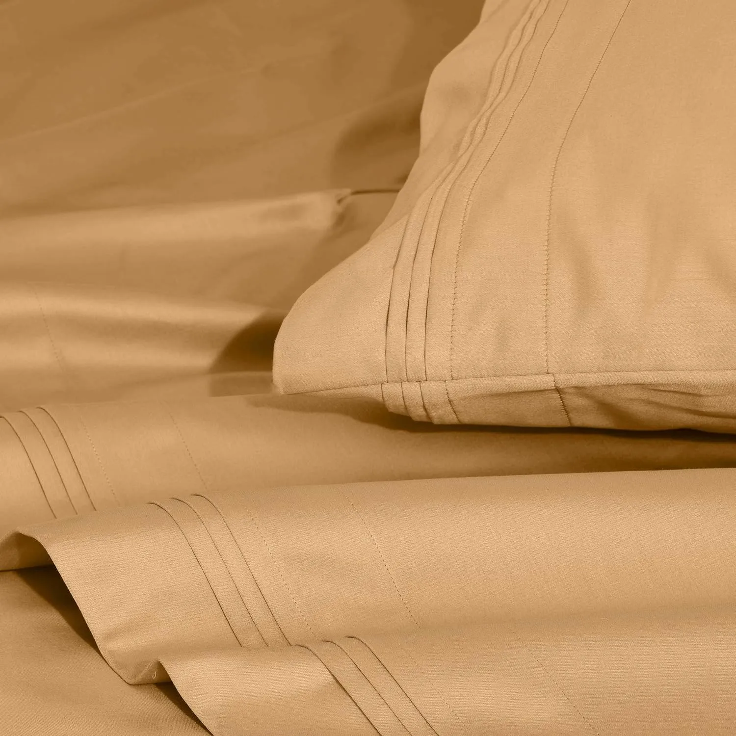Superior Egyptian Cotton 4 Piece Sheet Set, Luxury 1500 Thread Count, Modern Design, Sustainable Sheets, Basics, Solid, Deep Pocket Fitted Sheet, Flat Sheet, Pillowcases, California King, Gold