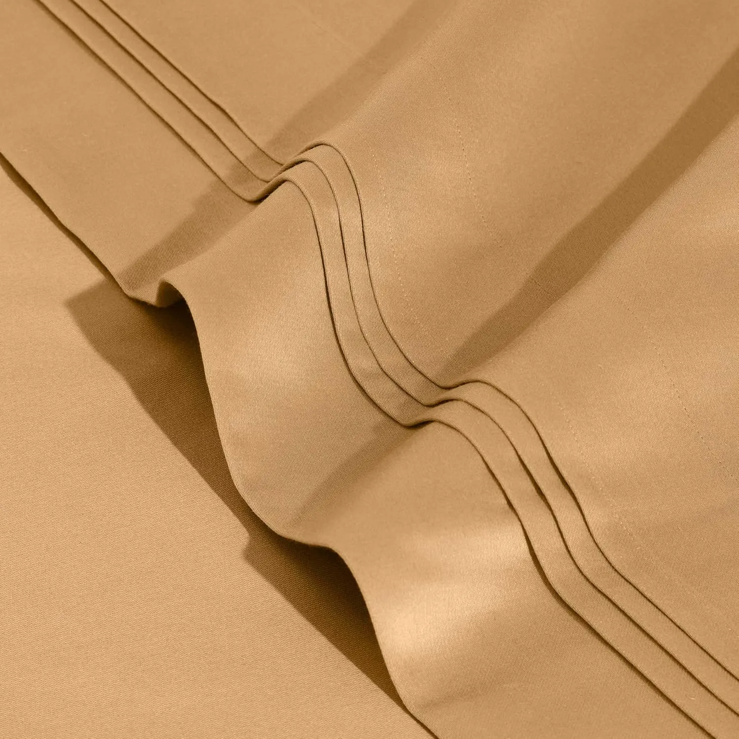 Superior Egyptian Cotton 4 Piece Sheet Set, Luxury 1500 Thread Count, Modern Design, Sustainable Sheets, Basics, Solid, Deep Pocket Fitted Sheet, Flat Sheet, Pillowcases, California King, Gold