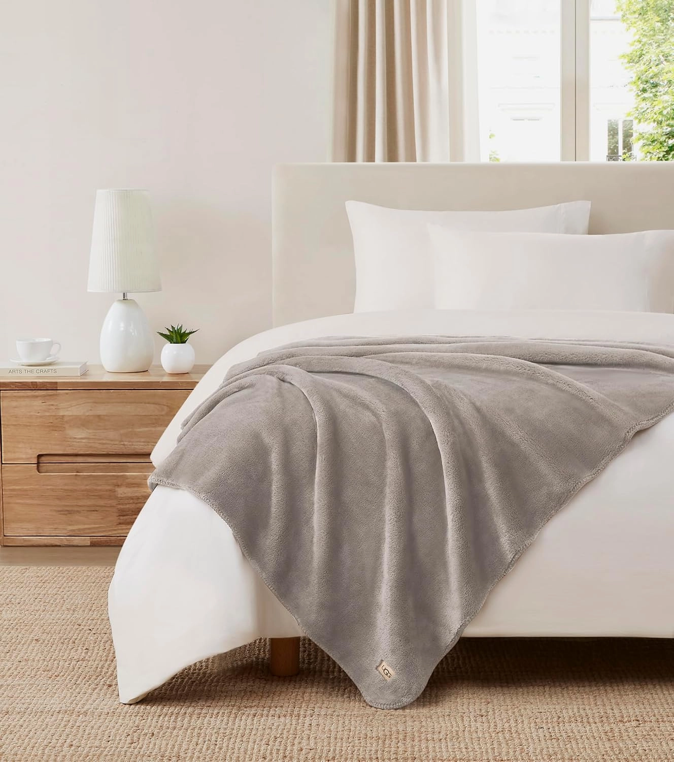 UGG Whitecap Plush Throw Blanket Fleece Lightweight Soft Cozy Throw for Couch Luxury Home Decor for Living Room Machine Washable Hypoallergenic Flannel Blankets, 50-inch x 70-inch, Light Grey Seal