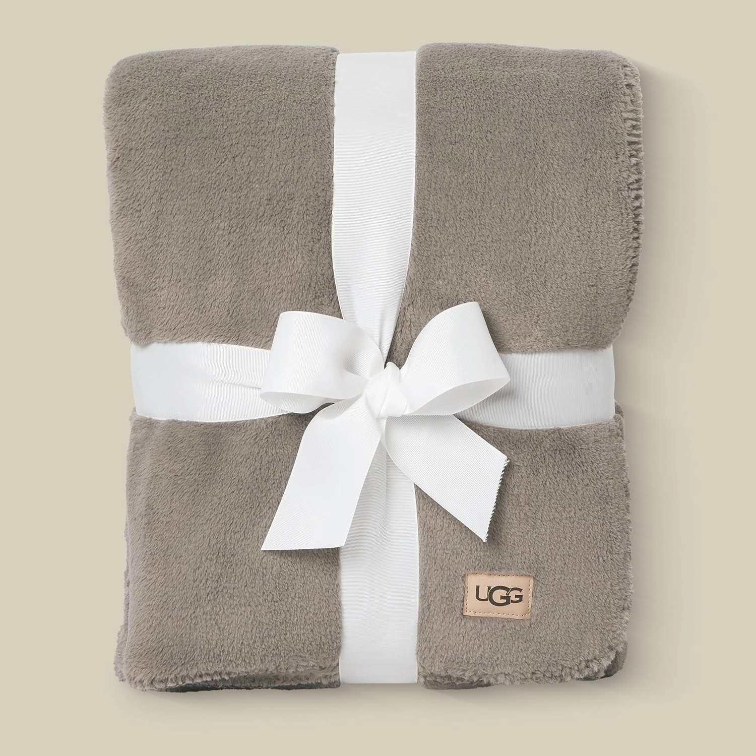 UGG Whitecap Plush Throw Blanket Fleece Lightweight Soft Cozy Throw for Couch Luxury Home Decor for Living Room Machine Washable Hypoallergenic Flannel Blankets, 50-inch x 70-inch, Light Grey Seal