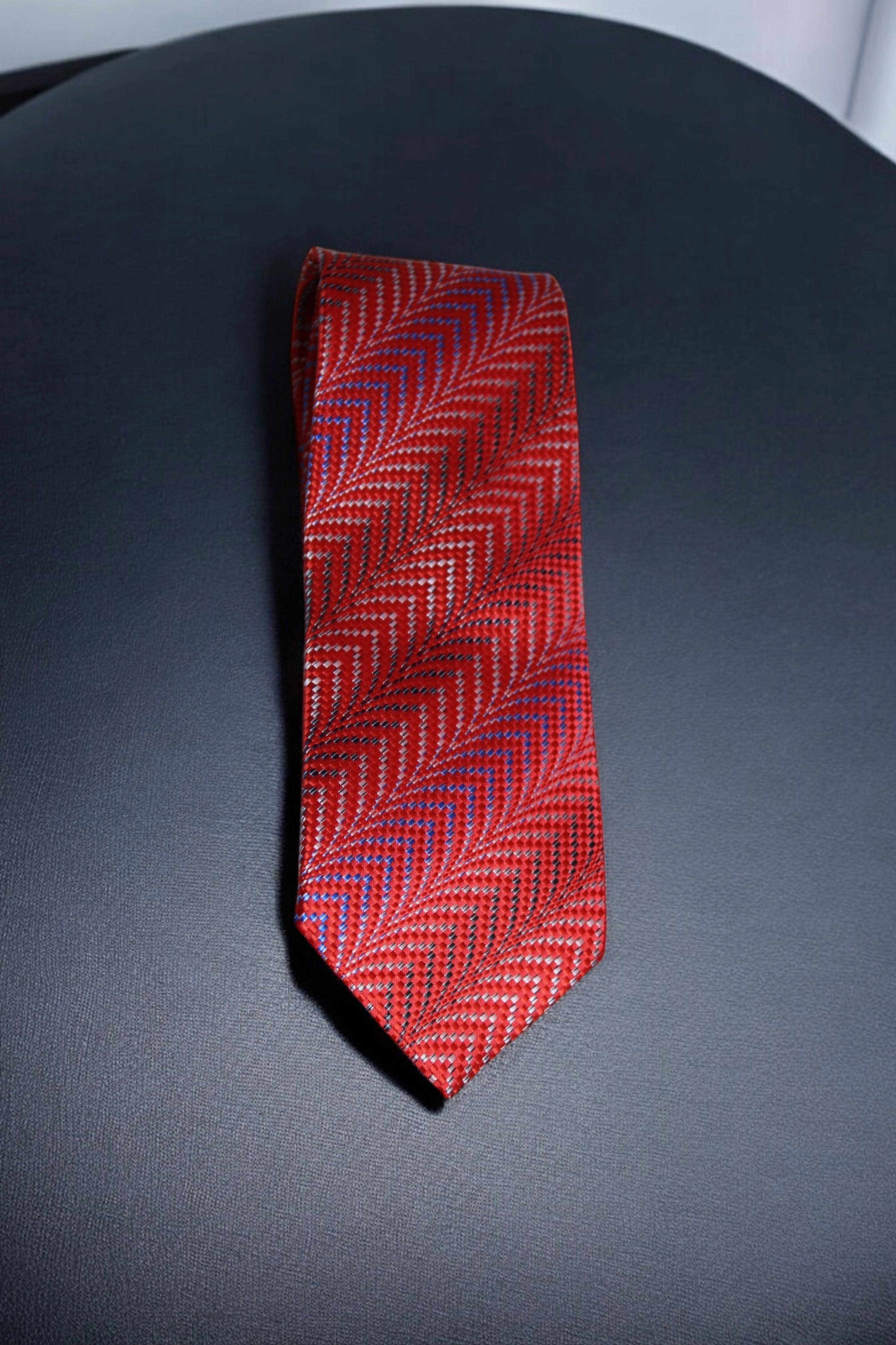 Vibrant Red & Blue Chevron Tie