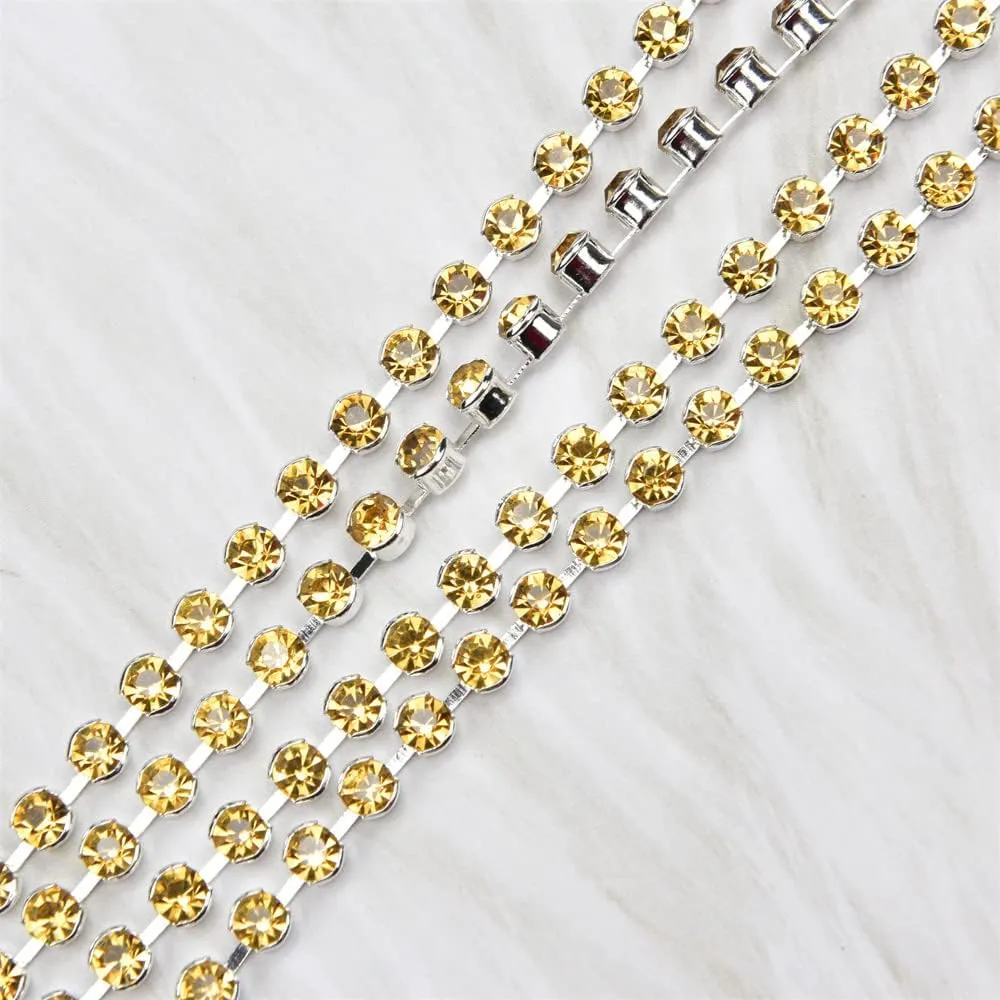 Xinmili 10 Yard/Roll Crystal Rhinestone Round Claws Do Not Hook Clothes Chain Cup Chain AB Trimming Claw Chain Sewing Craft 3mm-4mm Crystal Stone (3mm, Light Topaz)