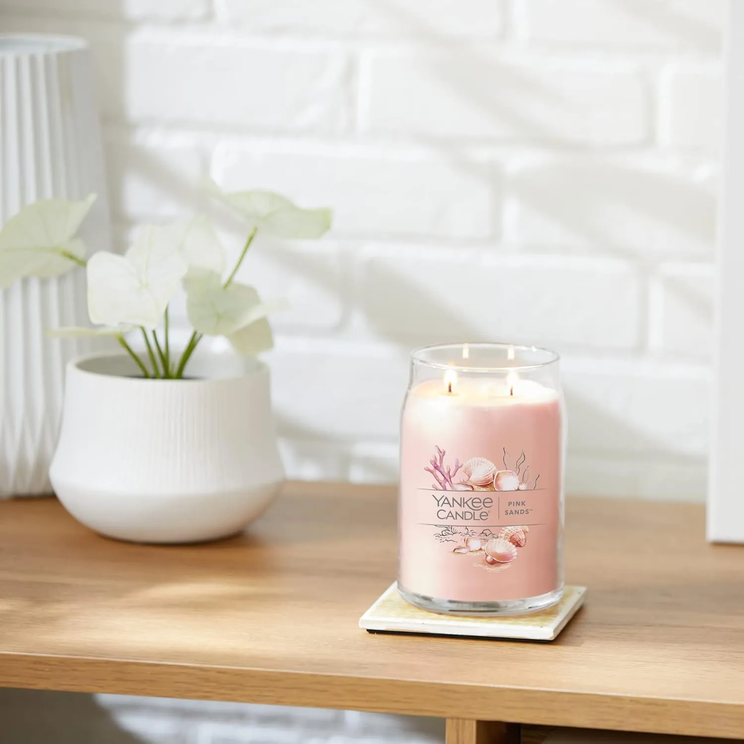 Yankee Candle Pink Sands Scented, Signature 20oz Large Jar 2-Wick Candle, Over 60 Hours of Burn Time