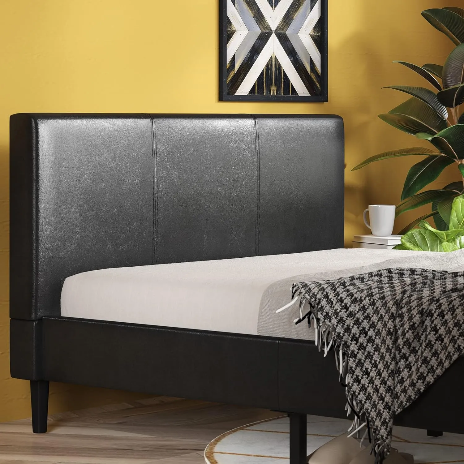 ZINUS Jade Faux Leather Upholstered Platform Bed Frame, Mattress Foundation with Wood Slat Support, No Box Spring Needed, Easy Assembly, Full